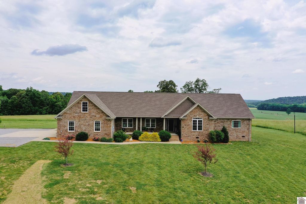 976 Buggs Branch Rd, Marion, KY 42064