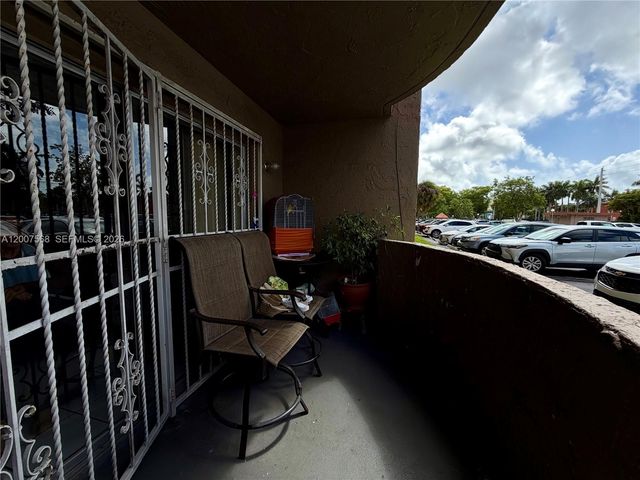 5201 NW 7th Street 104, Miami, FL 33126