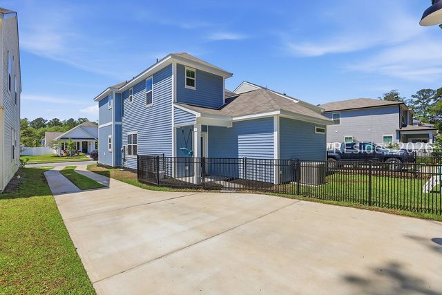 61 Whispering Oaks Cir, Okatie, SC 29909