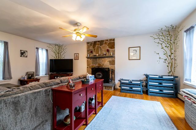 6 Quaker Lane, Seabrook, NH 03874