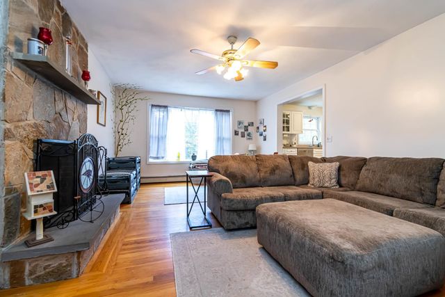 6 Quaker Lane, Seabrook, NH 03874