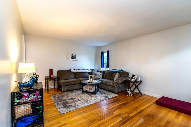 6 Quaker Lane, Seabrook, NH 03874