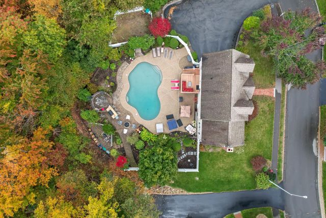 6 Quaker Lane, Seabrook, NH 03874