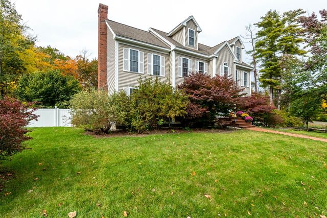 6 Quaker Lane, Seabrook, NH 03874