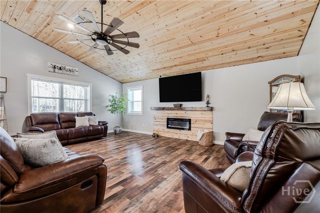 300 Zettler Loop, Guyton, GA 31312