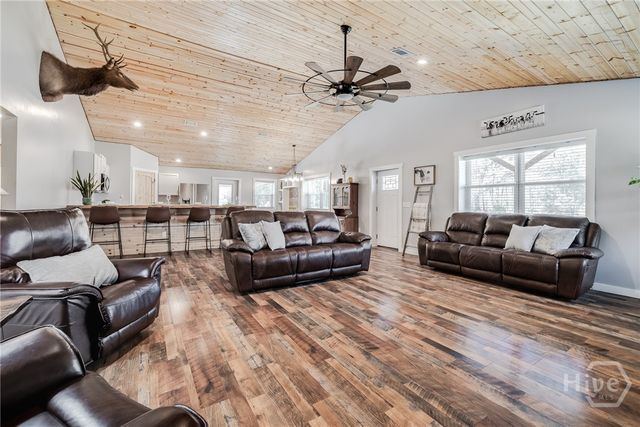 300 Zettler Loop, Guyton, GA 31312