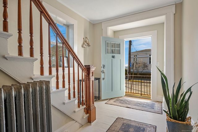 95 Water Street, Stonington, CT 06378