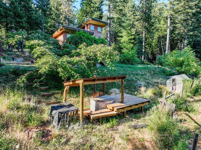 14843 youngs hill Rd, Camptonville, CA 95922