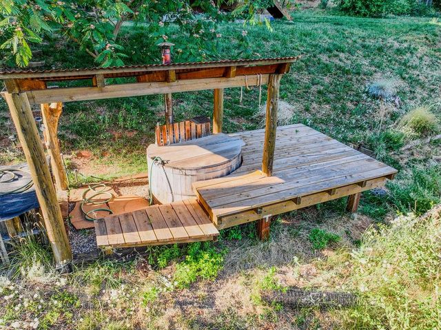 14843 youngs hill Rd, Camptonville, CA 95922