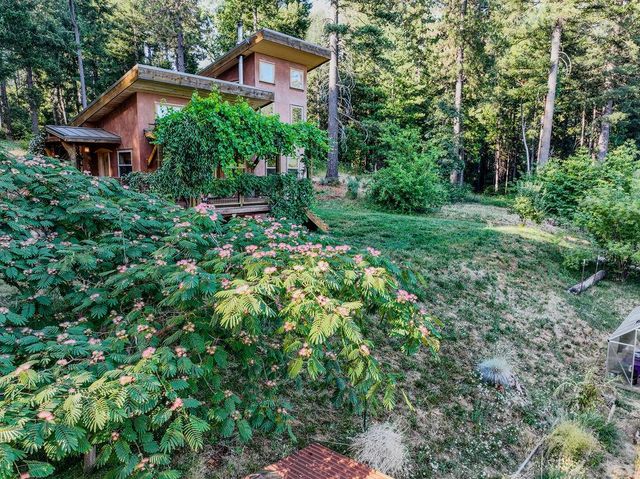 14843 youngs hill Rd, Camptonville, CA 95922