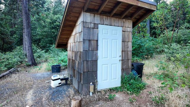 14843 youngs hill Rd, Camptonville, CA 95922