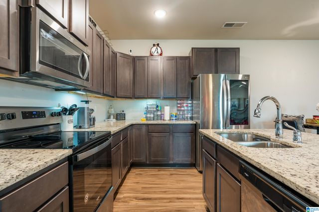 172 THE HEIGHTS DRIVE, Calera, AL 35040