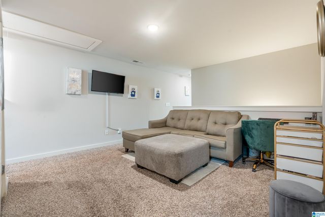 172 THE HEIGHTS DRIVE, Calera, AL 35040