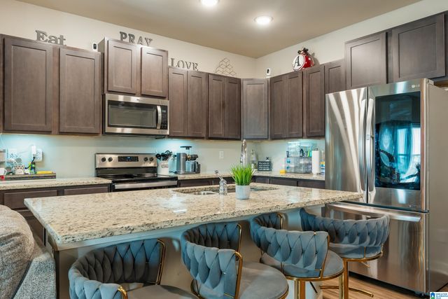 172 THE HEIGHTS DRIVE, Calera, AL 35040