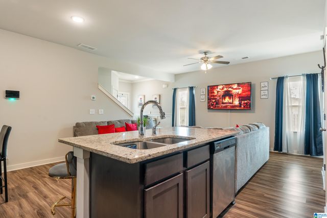 172 THE HEIGHTS DRIVE, Calera, AL 35040