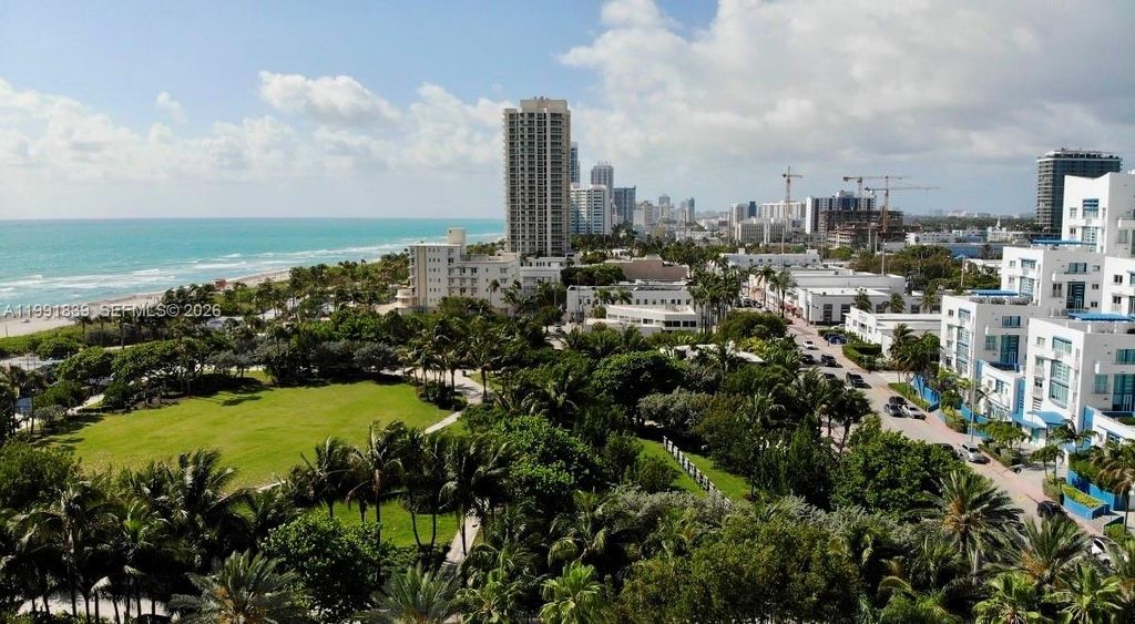 Image 28 of property listing at 7728 Collins Ave 16, Miami Beach, FL 33141