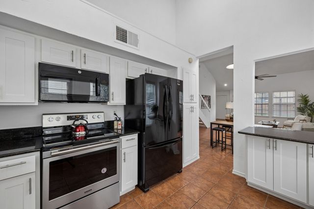 623 Rancho Circle, Irving, TX 75063