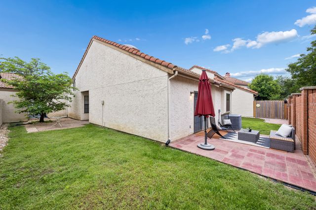 623 Rancho Circle, Irving, TX 75063
