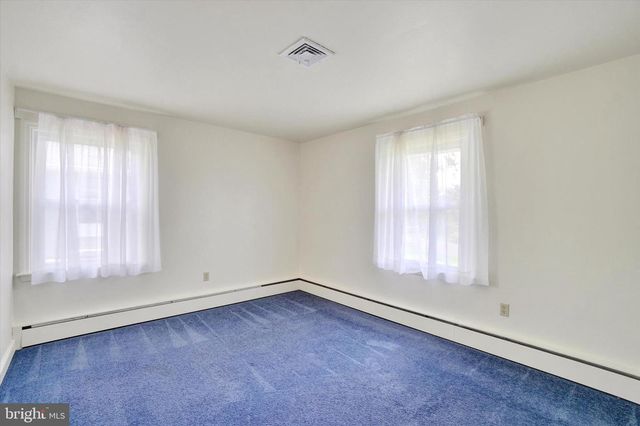 823 GLENDALE RD, York, PA 17403