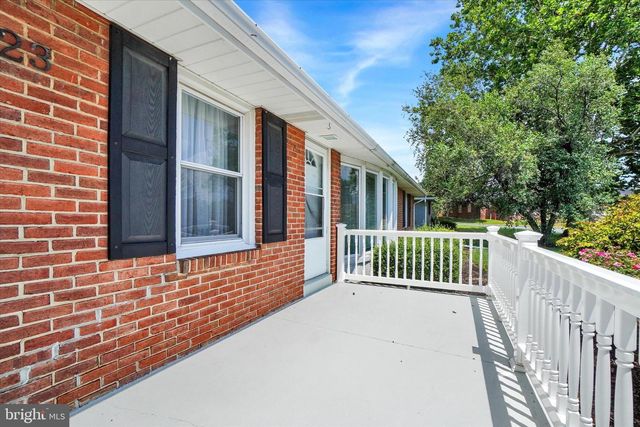 823 GLENDALE RD, York, PA 17403