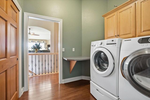 W334S7280 Milos WAY, Mukwonago, WI 53149