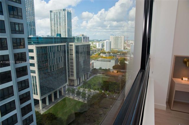 225 N Miami Ave 2306, Miami, FL 33128