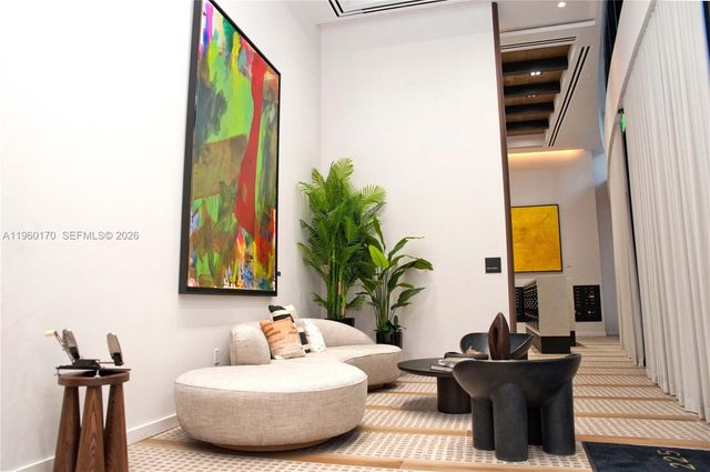 225 N Miami Ave 2306, Miami, FL 33128