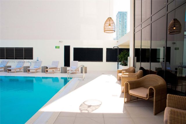 225 N Miami Ave 2306, Miami, FL 33128