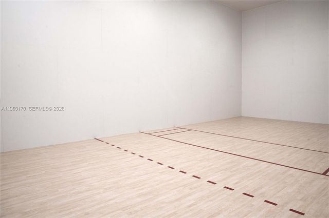 225 N Miami Ave 2306, Miami, FL 33128