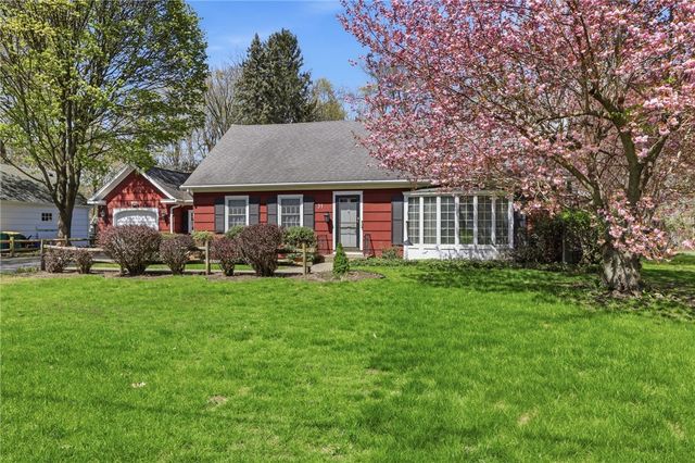 31 Cobbles Drive, Penfield, NY 14526