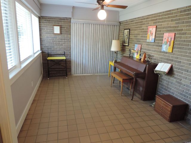 410 Adams Street, Dumas, AR 71639