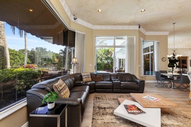 6001 NW 97th Drive, Parkland, FL 33076