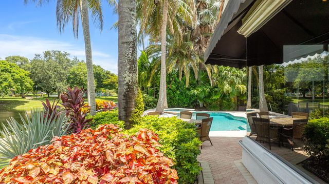 6001 NW 97th Drive, Parkland, FL 33076