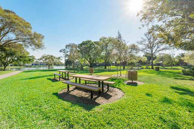 6001 NW 97th Drive, Parkland, FL 33076