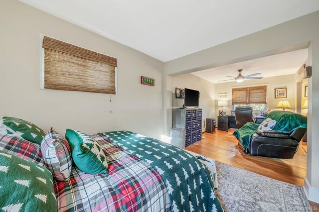 32 Rockledge Drive, Shirley, NY 11967