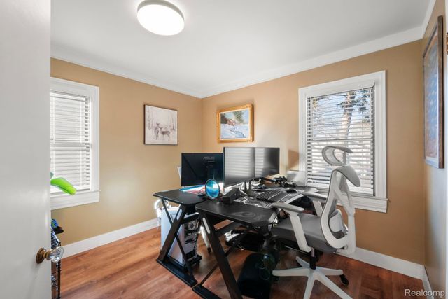 23021 California Street, St. Clair Shores, MI 48080