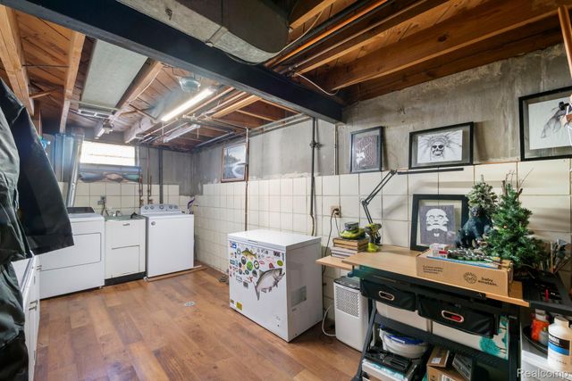 23021 California Street, St. Clair Shores, MI 48080