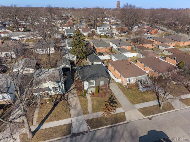 23021 California Street, St. Clair Shores, MI 48080