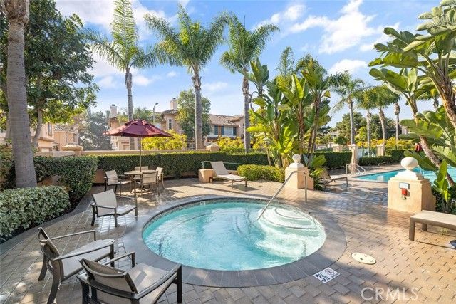 1703 Solvay Aisle 106, Irvine, CA 92606