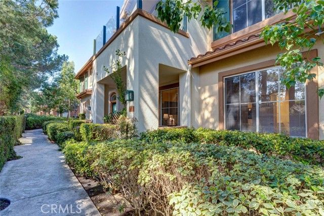 1703 Solvay Aisle 106, Irvine, CA 92606