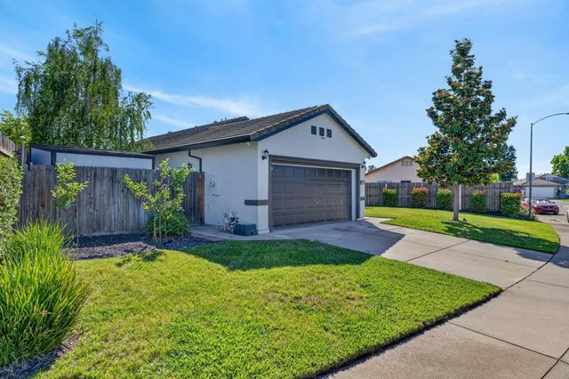9244 Deddington Way, Sacramento, CA 95829