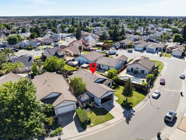 9244 Deddington Way, Sacramento, CA 95829