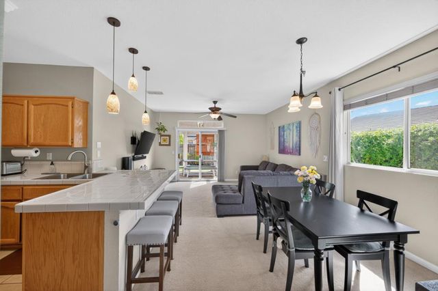 9244 Deddington Way, Sacramento, CA 95829