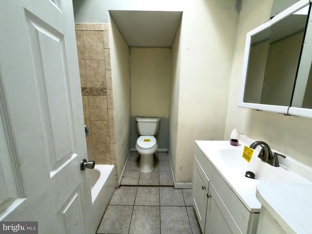 5215 EUCLID ST, Philadelphia, PA 19131