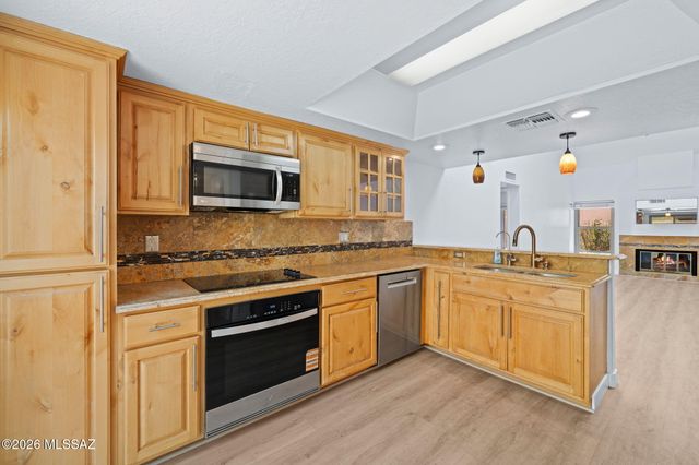 3160 N Brittlebush Lane, Tucson, AZ 85712