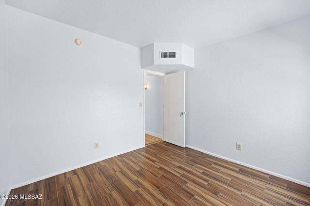 3160 N Brittlebush Lane, Tucson, AZ 85712