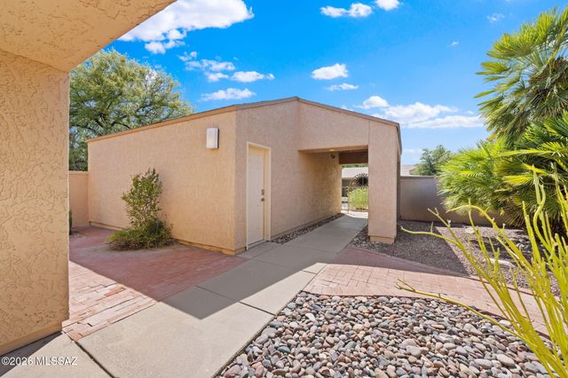 3160 N Brittlebush Lane, Tucson, AZ 85712