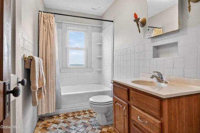 810 Sacandaga Road, Glenville, NY 12302