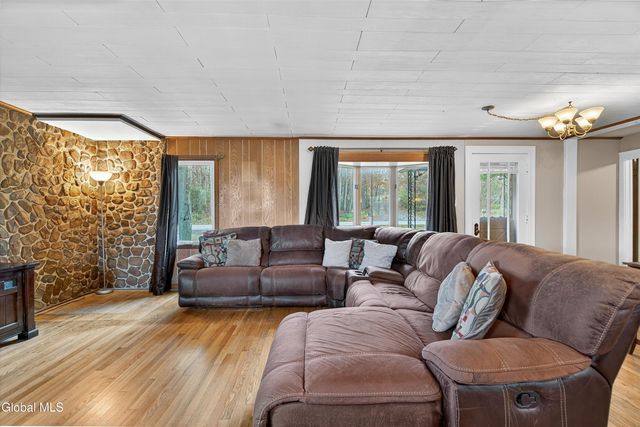 810 Sacandaga Road, Glenville, NY 12302