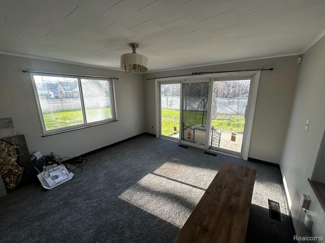 5920 W Outer Drive, Detroit, MI 48235